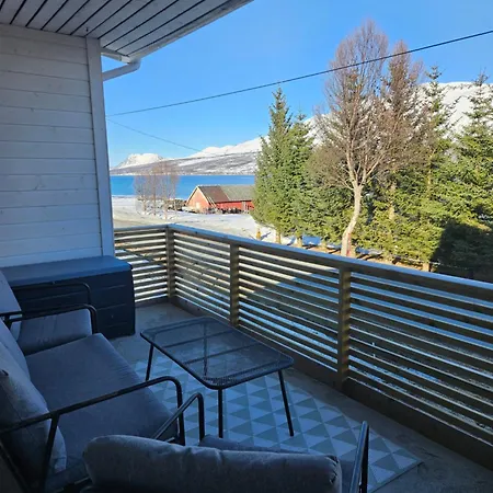 House With A Wiew Сasa de vacaciones Lenangsoyra