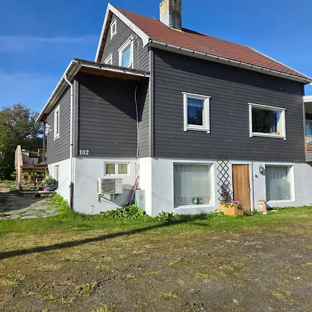 Feriehus House With A Wiew